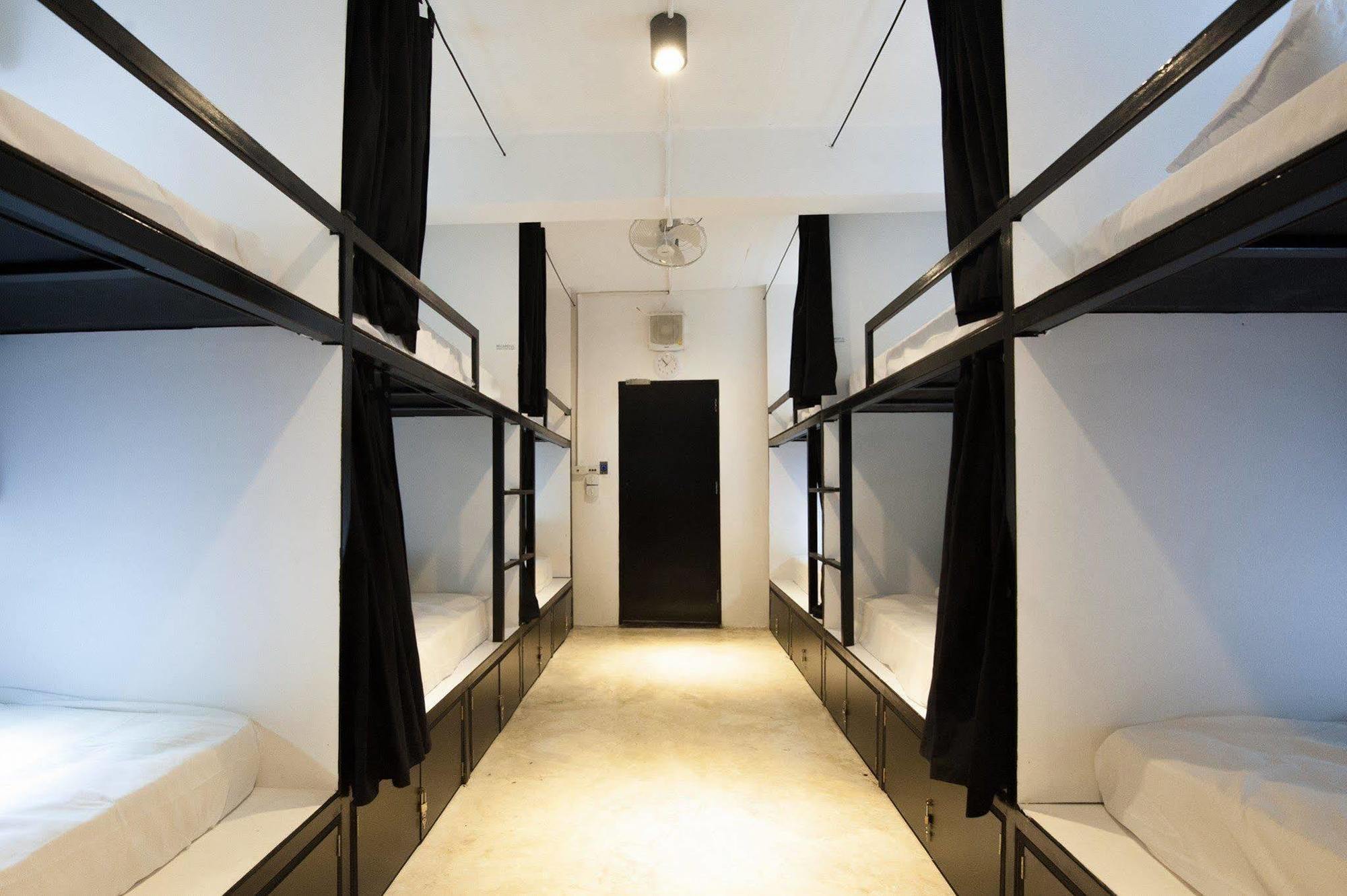 Seek Sleep Hostel Bangkok Exteriér fotografie